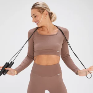 Krótka koszulka bezszwowa z długim rękawem z kolekcji MP x Tatiana – orzechowa